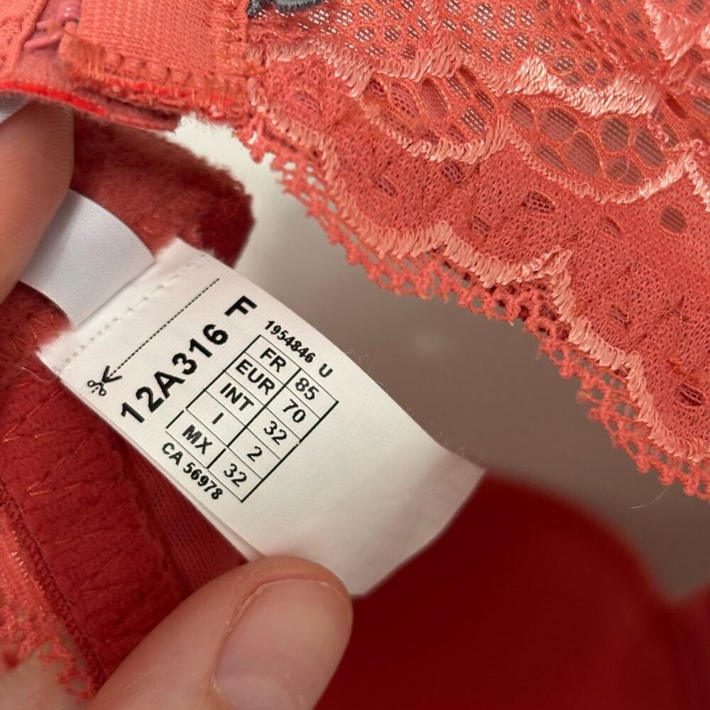 NEW Simone Perele Caresse Spacer 3D Plunge Bra in Light Red - Size 32F - Picture 7 of 8
